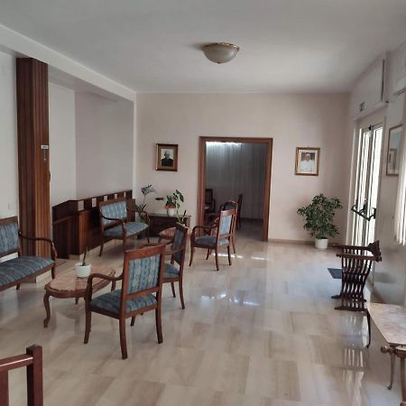 Отель San Juan De Ribera, Casa Per Ferie Рим Экстерьер фото