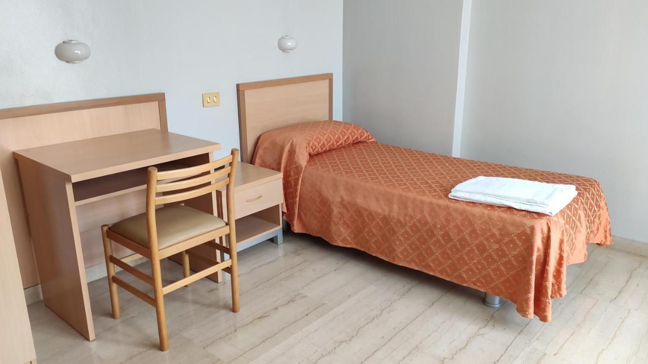 Отель San Juan De Ribera, Casa Per Ferie Рим Экстерьер фото