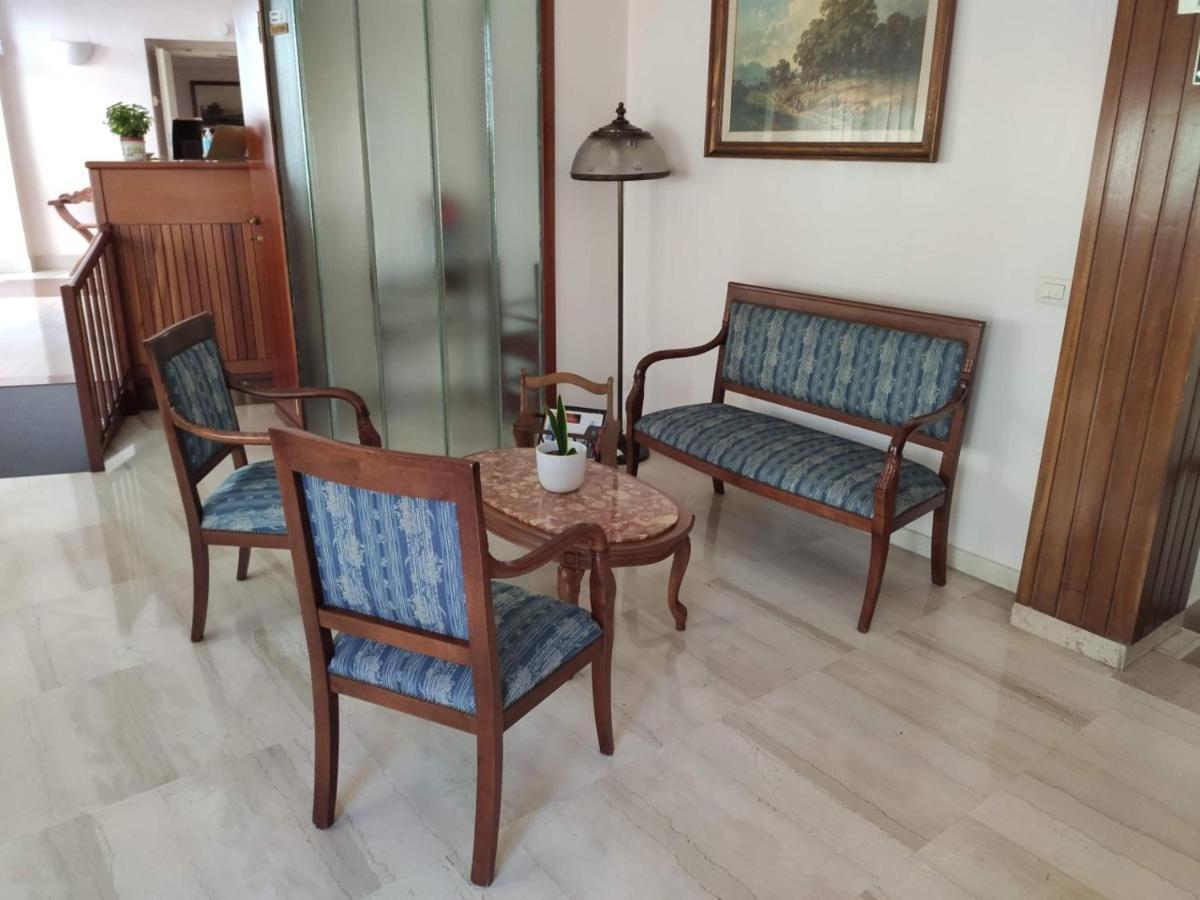 Отель San Juan De Ribera, Casa Per Ferie Рим Экстерьер фото