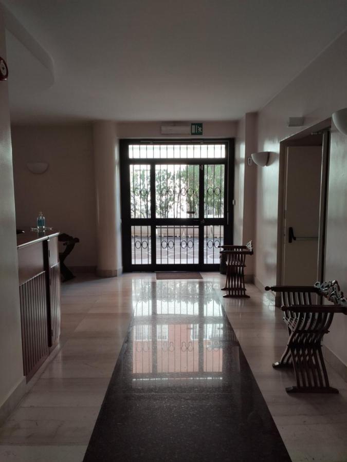 Отель San Juan De Ribera, Casa Per Ferie Рим Экстерьер фото